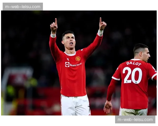 争四集团竞争激烈 利物浦切尔西维拉曼联混战